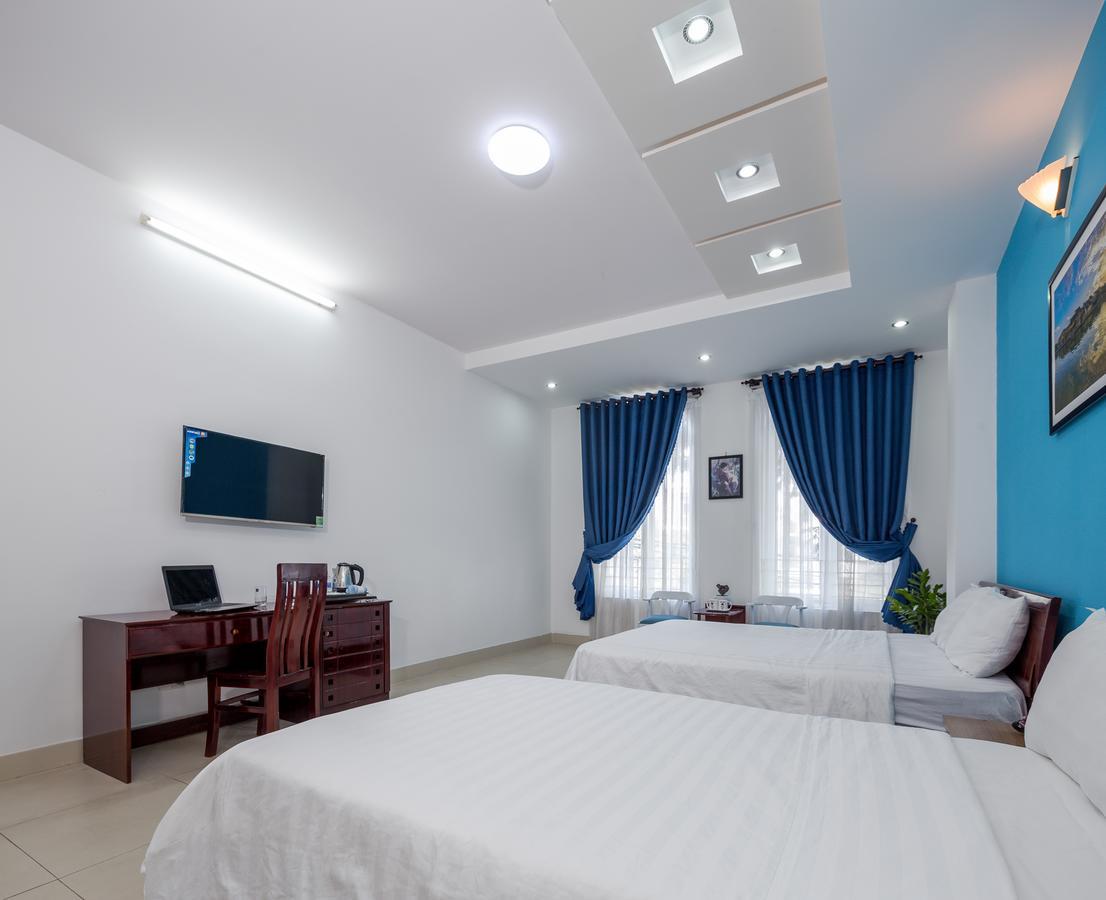 Cali Night Hotel Da Nang Esterno foto