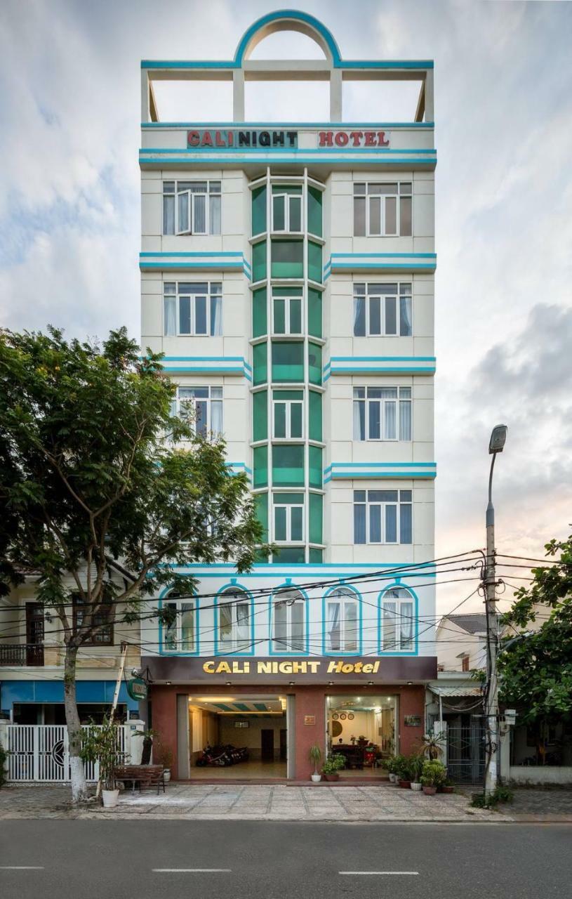 Cali Night Hotel Da Nang Esterno foto