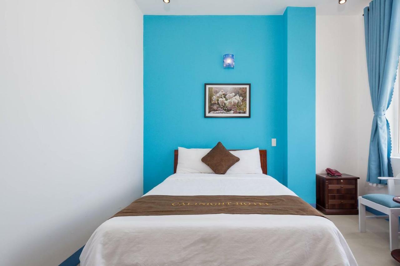 Cali Night Hotel Da Nang Esterno foto
